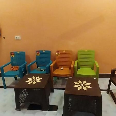 Aadi Shakti Bhawan Hotel Ayodhya Exterior foto